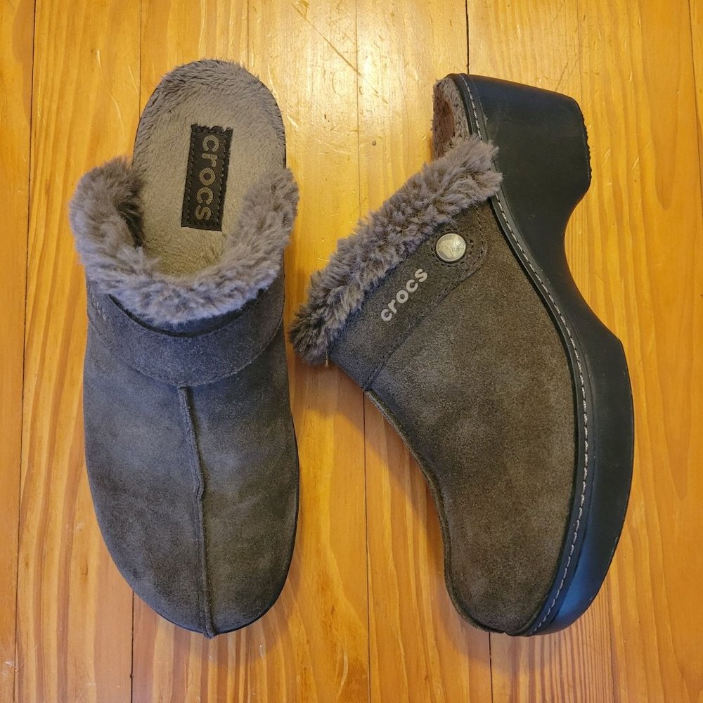 Crocs 9 Brown Leather Clogs Mules Chunky Heels Slip On Faux Fur Lined COBBLER EV